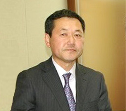 泉食品株式会社　代表取締役 久保康夫